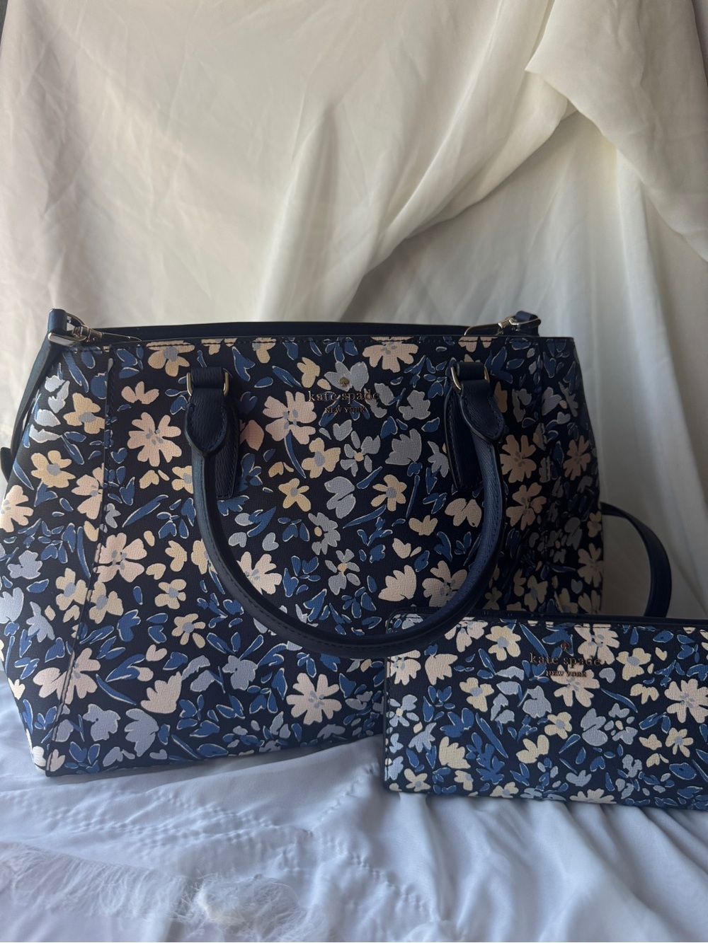 Kate Spade Kristi Satchel in the Shoreside Floral pattern with Matching Wallet